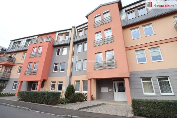 Pronájem bytu 3+1, Karlovy Vary - Doubí, Terezínská, 89 m2