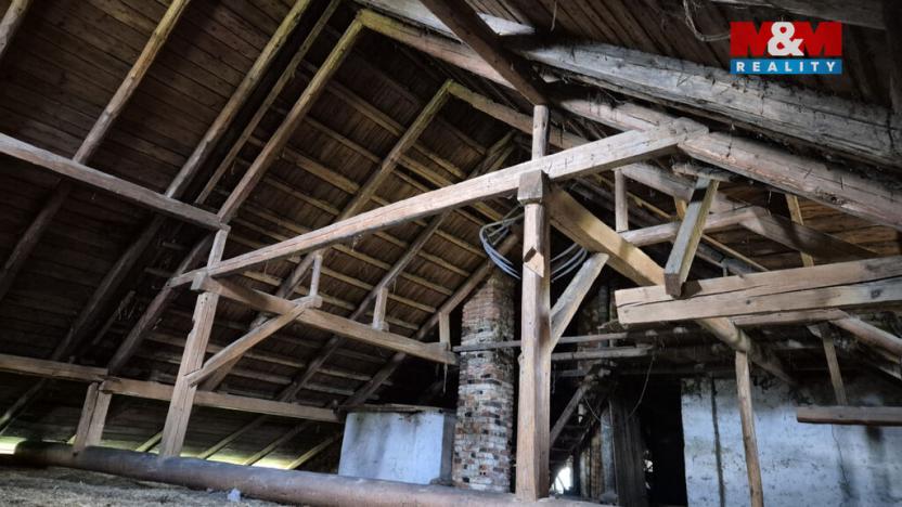 Prodej rodinného domu, Mikulovice, Hlucholazská, 200 m2