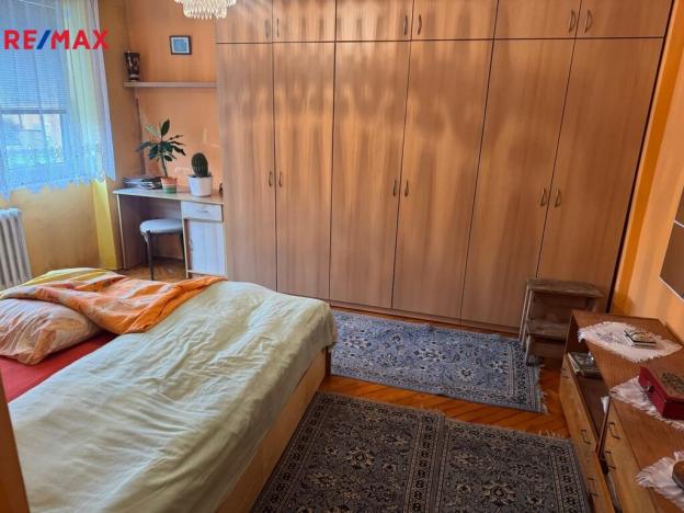 Prodej rodinného domu, Roštění, 400 m2