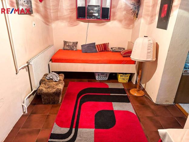 Prodej rodinného domu, Roštění, 400 m2