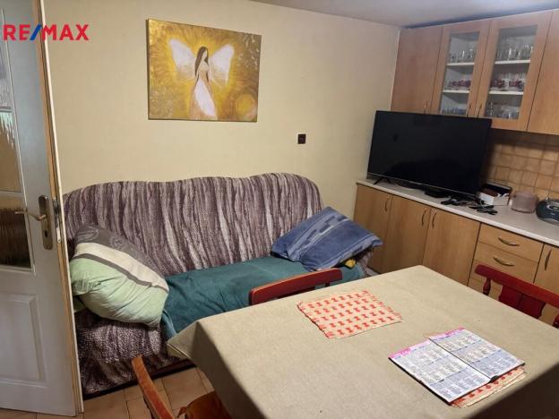 Prodej rodinného domu, Roštění, 400 m2