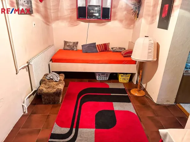 Prodej rodinného domu, Roštění, 400 m2