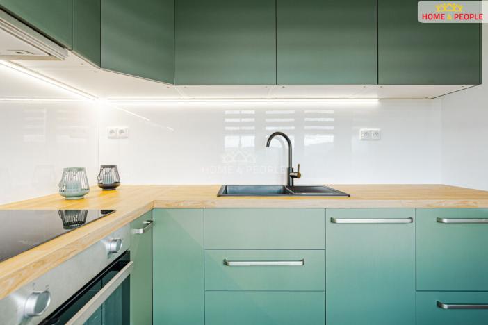 Prodej bytu 3+1, Karlovy Vary - Stará Role, Okružní, 65 m2