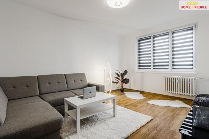 Prodej bytu 3+1, Karlovy Vary - Stará Role, Okružní, 65 m2