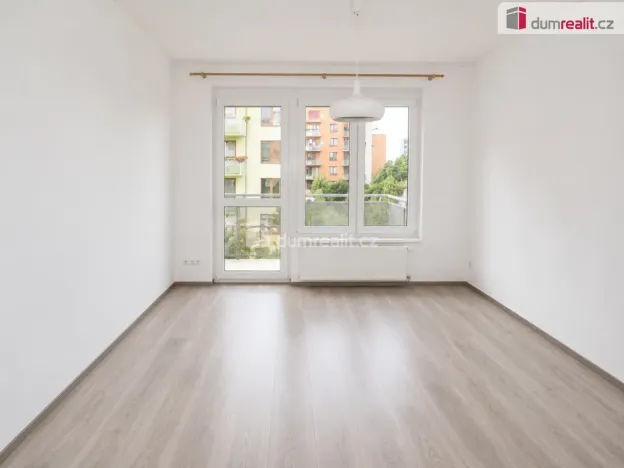 Pronájem bytu 2+kk, Praha - Čakovice, Bermanova, 55 m2