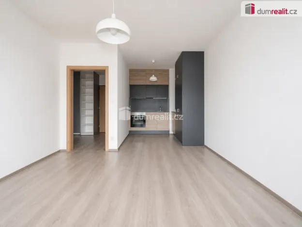 Pronájem bytu 2+kk, Praha - Čakovice, Bermanova, 55 m2