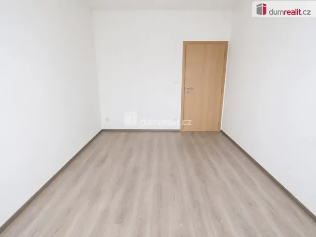 Pronájem bytu 2+kk, Praha - Čakovice, Bermanova, 55 m2