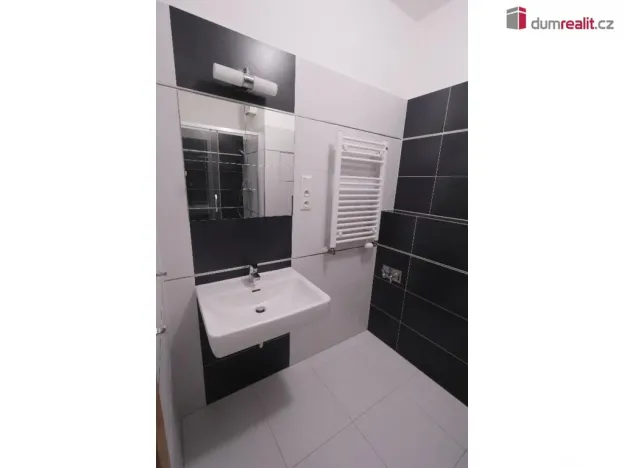 Pronájem bytu 2+kk, Praha - Čakovice, Bermanova, 55 m2