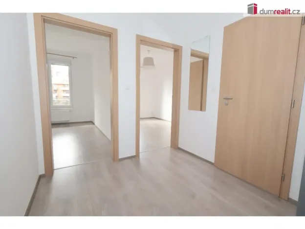 Pronájem bytu 2+kk, Praha - Čakovice, Bermanova, 55 m2