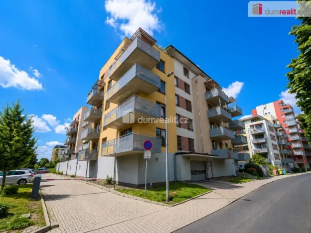 Pronájem bytu 2+kk, Praha - Čakovice, Bermanova, 55 m2
