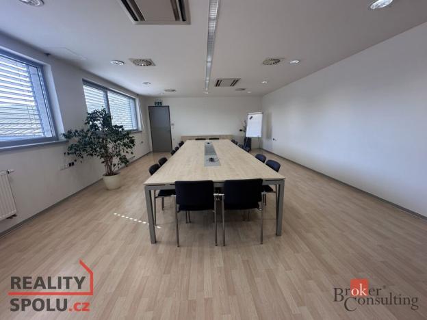 Pronájem kanceláře, Hradec Králové - Pražské Předměstí, Na Okrouhlíku, 13 m2