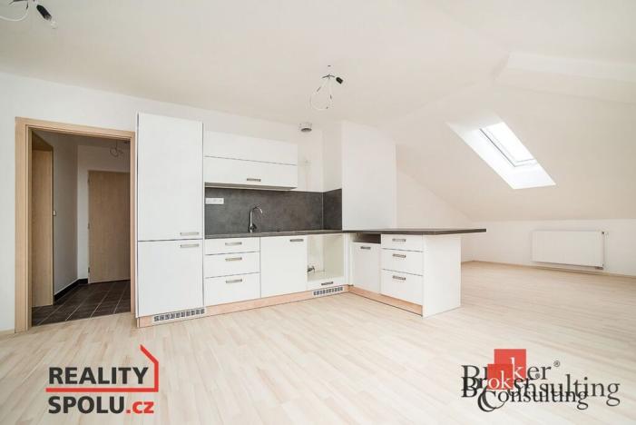 Pronájem bytu 2+kk, Kladno - Kročehlavy, Generála Selnera, 80 m2