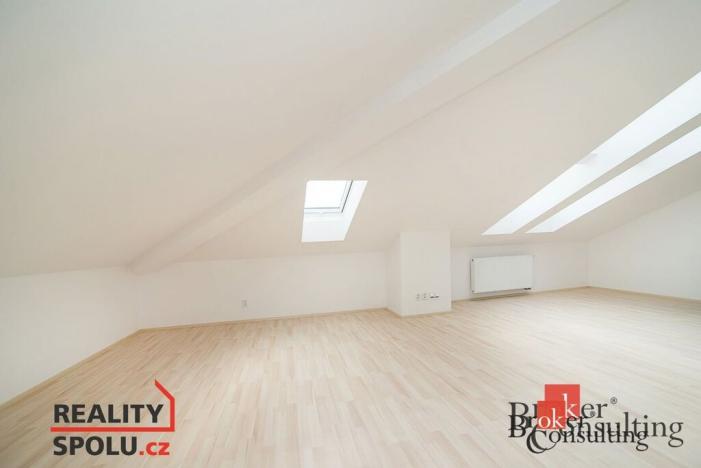 Pronájem bytu 2+kk, Kladno - Kročehlavy, Generála Selnera, 80 m2