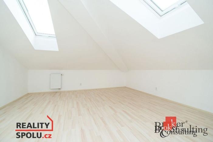 Pronájem bytu 2+kk, Kladno - Kročehlavy, Generála Selnera, 80 m2