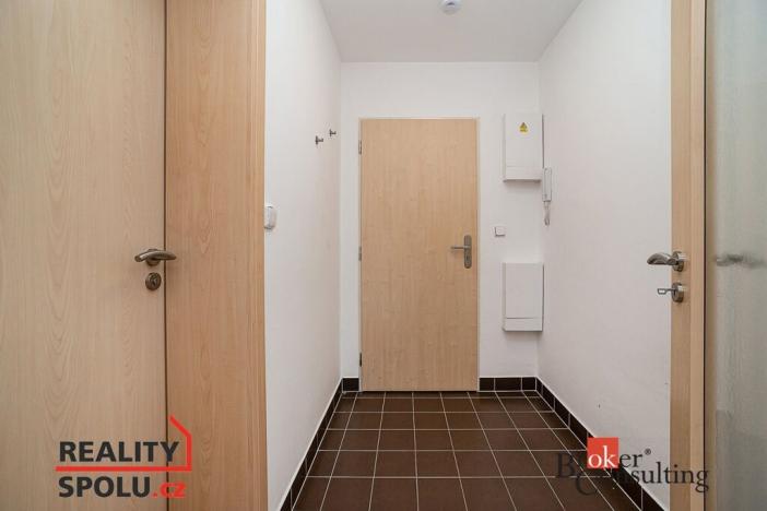 Pronájem bytu 2+kk, Kladno - Kročehlavy, Generála Selnera, 80 m2