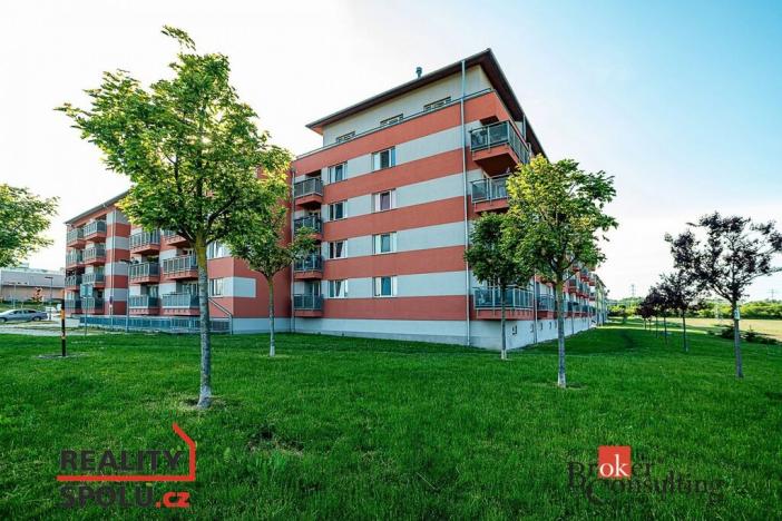 Pronájem bytu 2+kk, Kladno - Kročehlavy, Generála Selnera, 80 m2