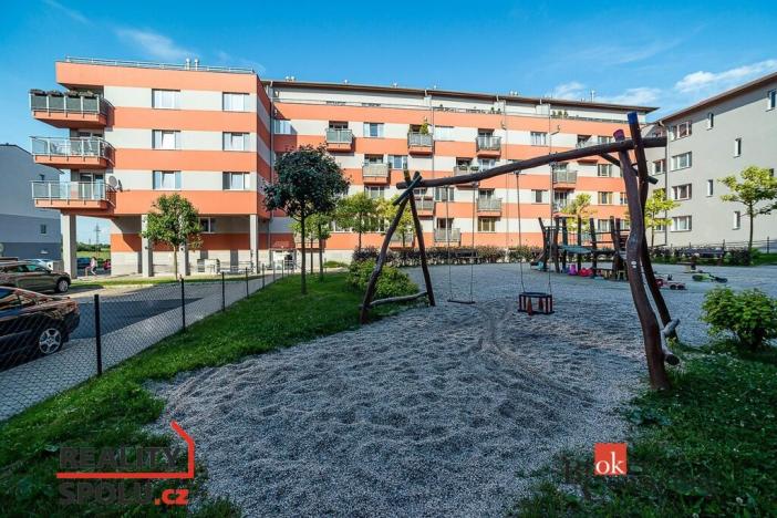 Pronájem bytu 2+kk, Kladno - Kročehlavy, Generála Selnera, 80 m2