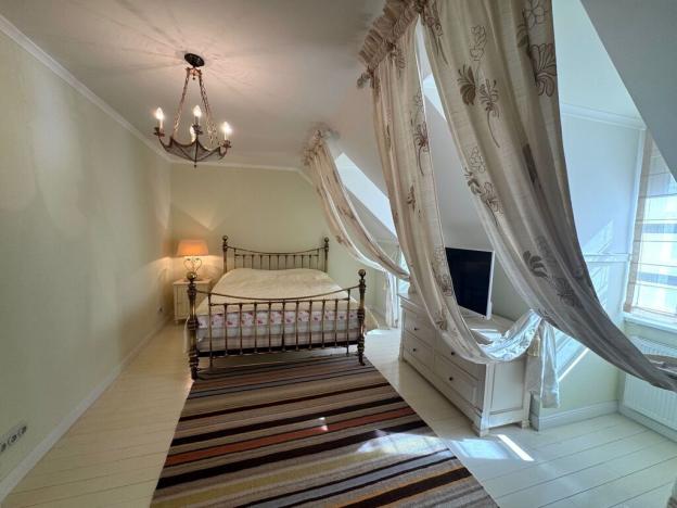 Prodej bytu 4+1, Karlovy Vary, Mariánskolázeňská, 130 m2