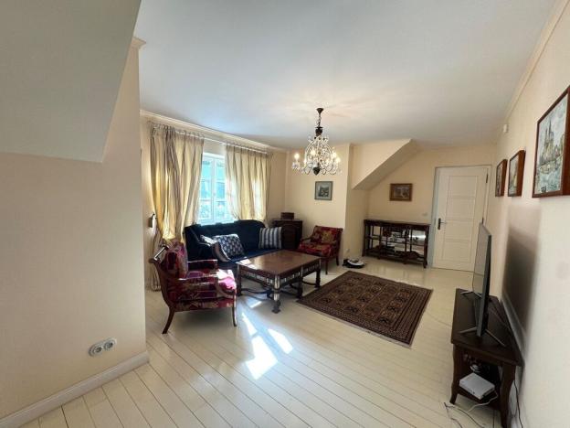 Prodej bytu 4+1, Karlovy Vary, Mariánskolázeňská, 130 m2