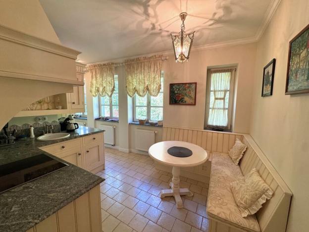 Prodej bytu 4+1, Karlovy Vary, Mariánskolázeňská, 130 m2