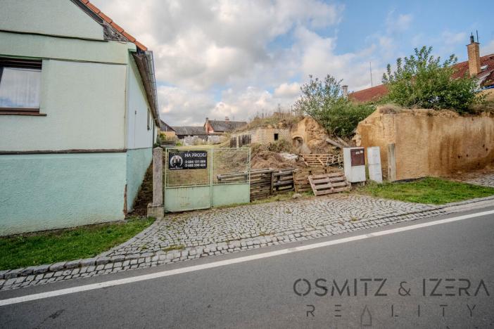 Prodej pozemku pro bydlení, Milínov, 712 m2