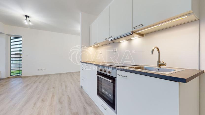 Pronájem bytu 1+kk, Hořovice, Pod Drahou, 39 m2