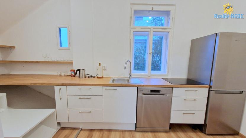Pronájem bytu 3+1, Praha - Strašnice, Na výsluní, 76 m2