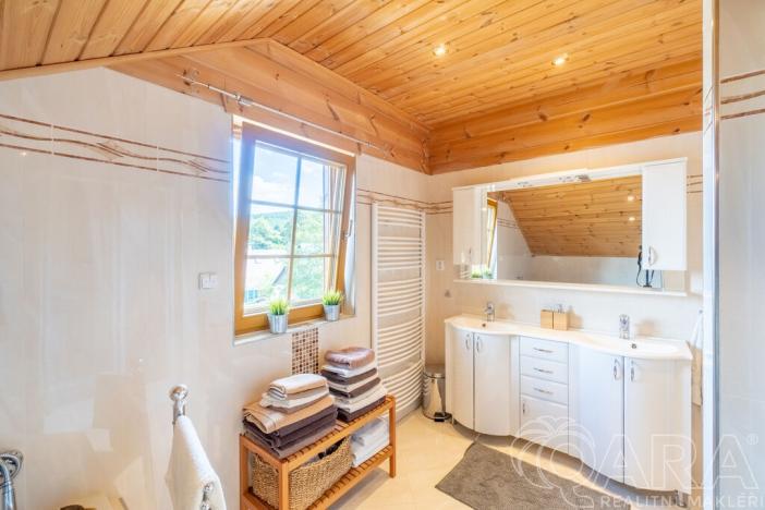 Prodej rodinného domu, Loučná pod Klínovcem - Loučná, 195 m2