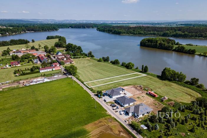 Prodej pozemku pro bydlení, Pištín - Zálužice, 2368 m2