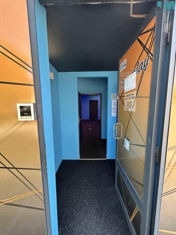 Pronájem obchodního prostoru, Znojmo, Holandská, 100 m2