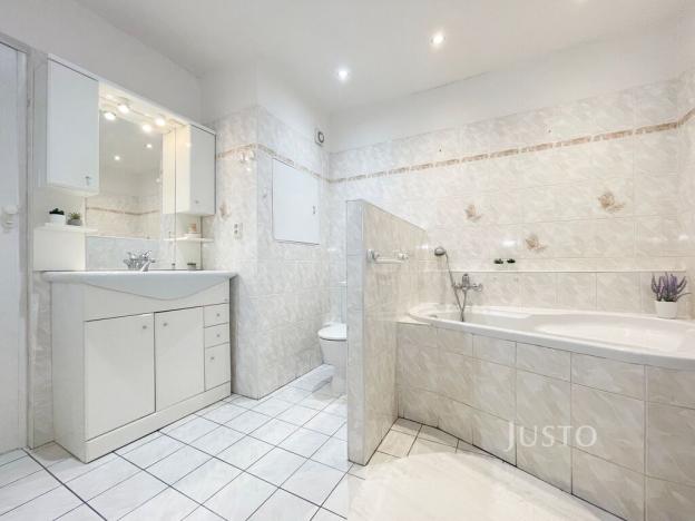 Prodej bytu 3+1, Praha, Černého, 60 m2