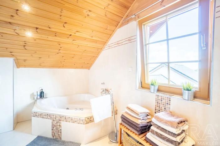 Prodej rodinného domu, Loučná pod Klínovcem, 195 m2