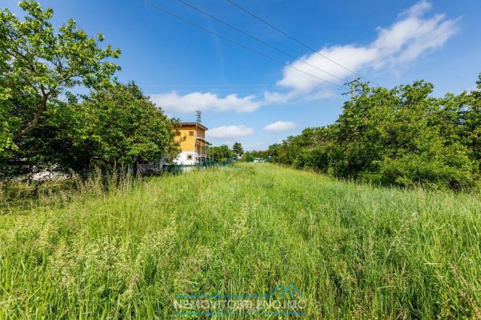 Prodej zahrady, Dobšice, 810 m2