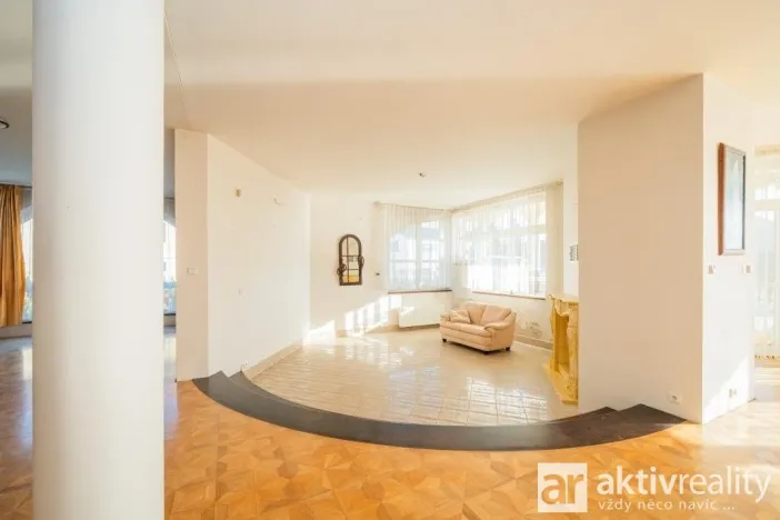 Prodej pozemku pro bydlení, Praha - Šeberov, K Hrnčířům, 2233 m2