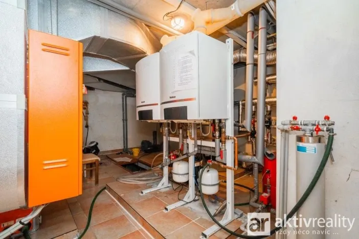 Prodej pozemku pro bydlení, Praha - Šeberov, K Hrnčířům, 2233 m2