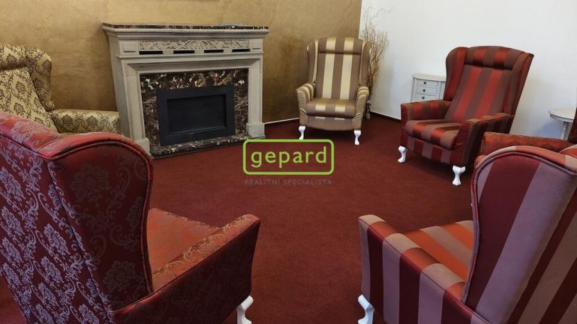 Pronájem kanceláře, Brno - Veveří, Moravské náměstí, 206 m2