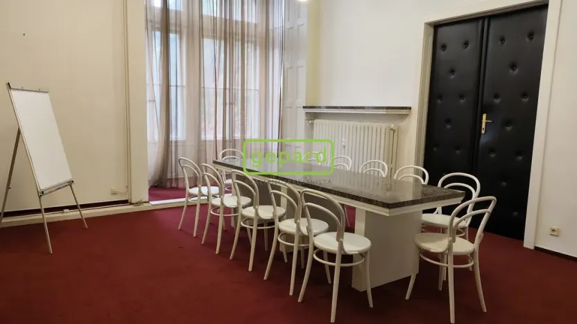 Pronájem kanceláře, Brno - Veveří, Moravské náměstí, 206 m2