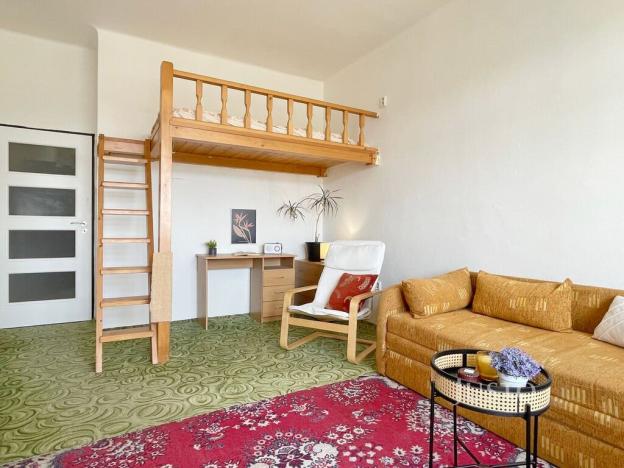 Prodej bytu 2+kk, Praha, 28. pluku, 64 m2