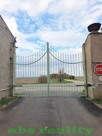 Pronájem komerčního pozemku, Kostomlaty nad Labem, 1000 m2