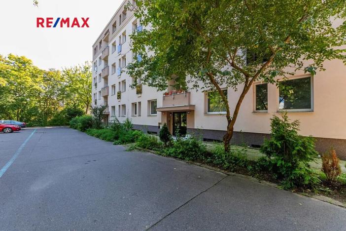 Pronájem bytu 2+1, Praha - Střešovice, Na Petynce, 63 m2