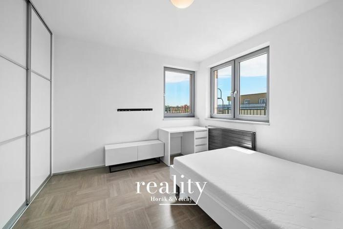 Prodej bytu 4+kk, Znojmo, Aninská, 100 m2