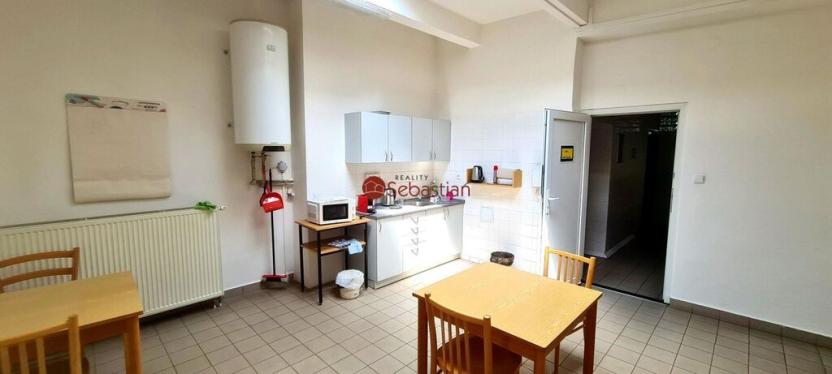 Pronájem výrobních prostor, Jičín - Valdické Předměstí, Dělnická, 1930 m2