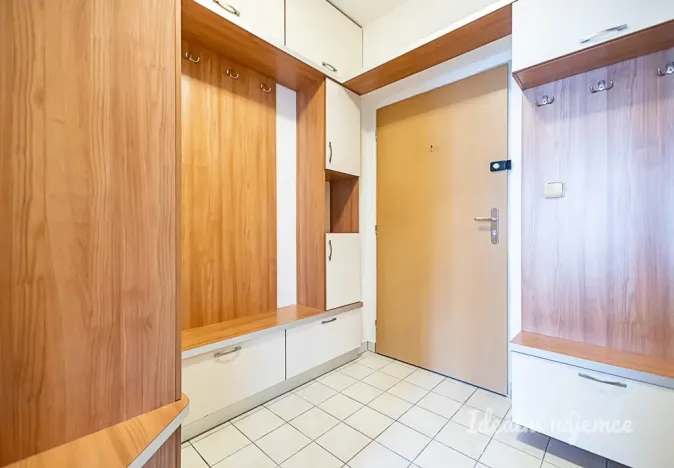 Pronájem bytu 1+kk, Praha - Horní Měcholupy, Padovská, 40 m2