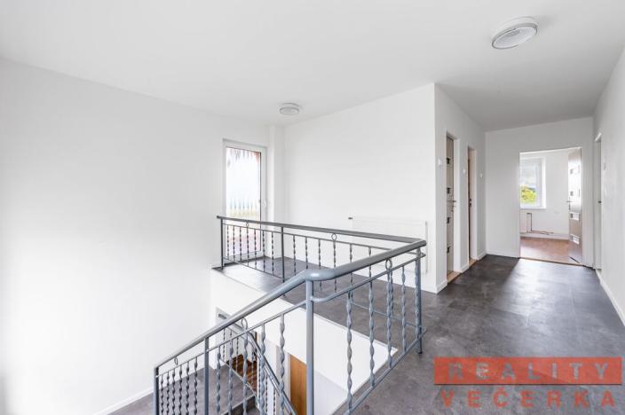 Pronájem rodinného domu, Cheznovice, 220 m2