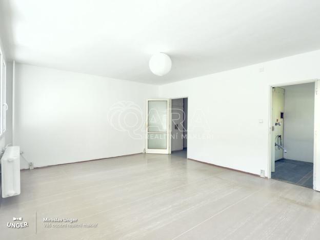 Prodej bytu 3+1, Praha - Lhotka, Novodvorská, 75 m2