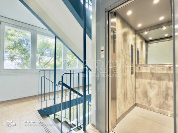 Prodej bytu 3+1, Praha - Lhotka, Novodvorská, 75 m2