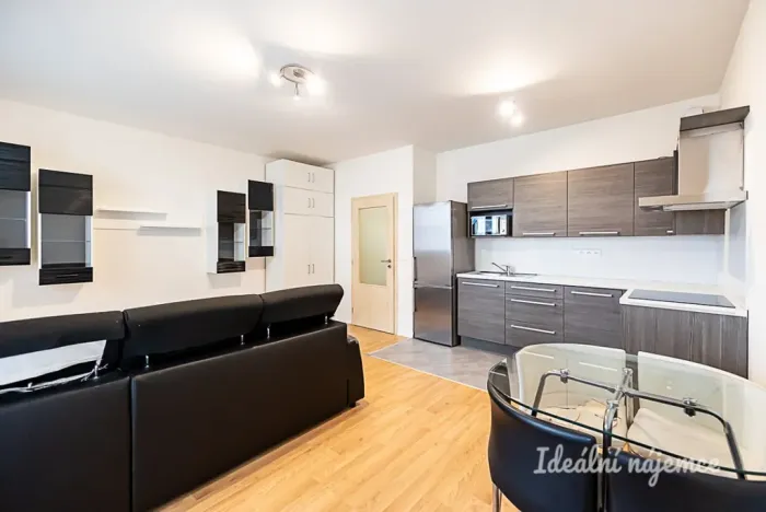 Pronájem bytu 2+kk, Praha - Kyje, Sicherova, 47 m2