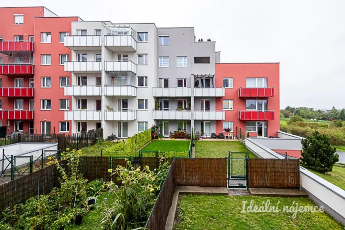 Pronájem bytu 2+kk, Praha - Kyje, Sicherova, 47 m2