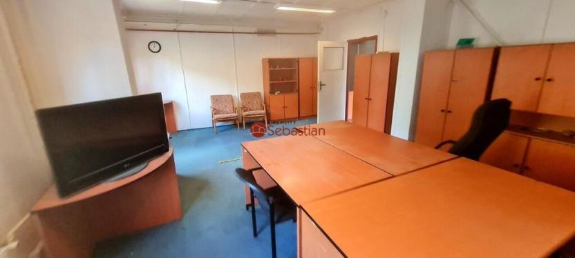 Pronájem výrobních prostor, Hradec Králové - Třebeš, V Mlejnku, 340 m2