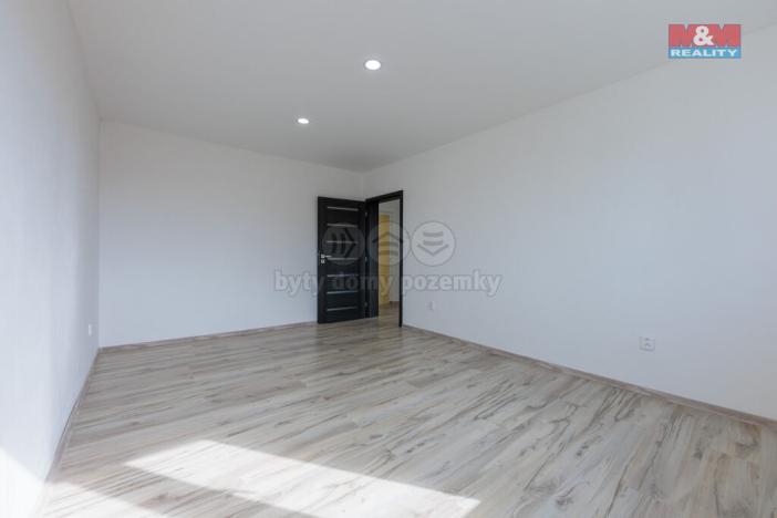 Pronájem bytu 1+1, Horní Slavkov, Poštovní, 35 m2